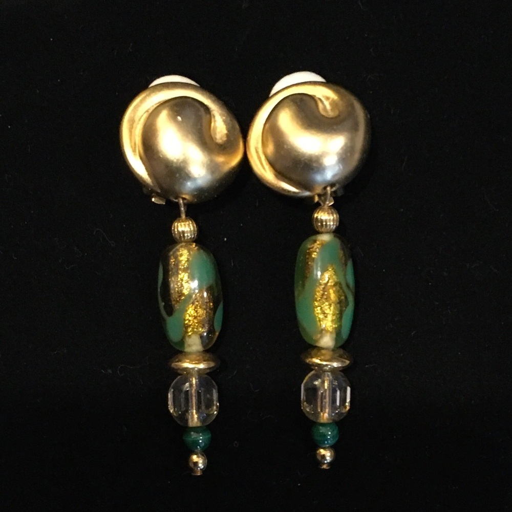 Vintage 90’s Emerald Green/Gold Foil Artisan Crafted Dangle Clip On Earrings